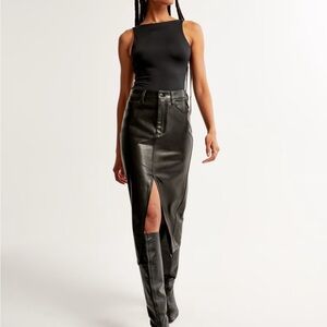Abercrombie & Fitch Black Midi Skirt